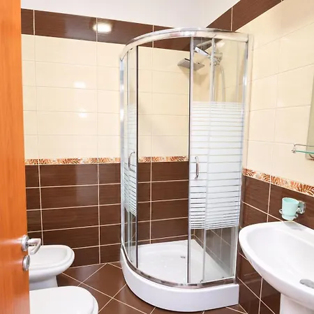 Luxurious View * Πόγραδετς