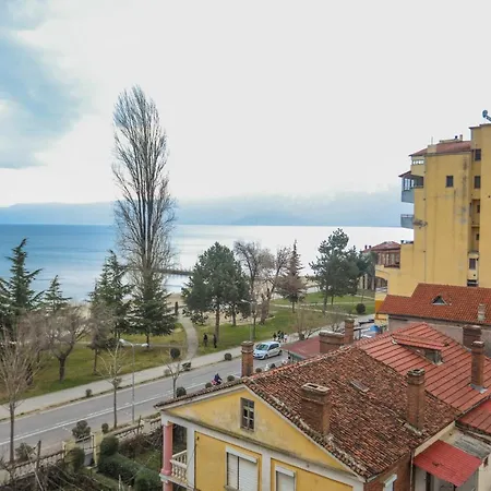 Luxurious View Апартаменты